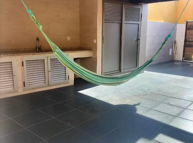 The Ferry House Casa de Férias *